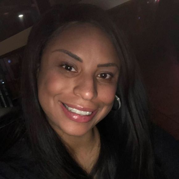 Meet your Posher, Teaira - Picture 1 of 1